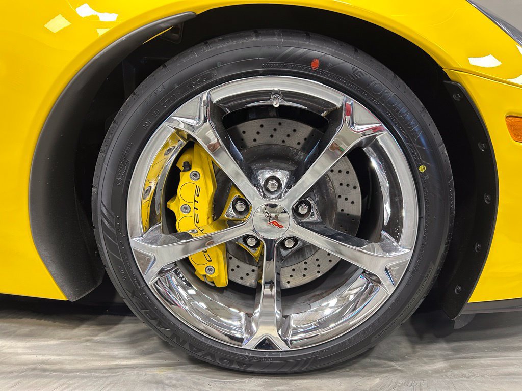 Used 2013 Chevrolet Corvette Grand Sport w/ 4LT Preferred Equipment Group RWD image 17