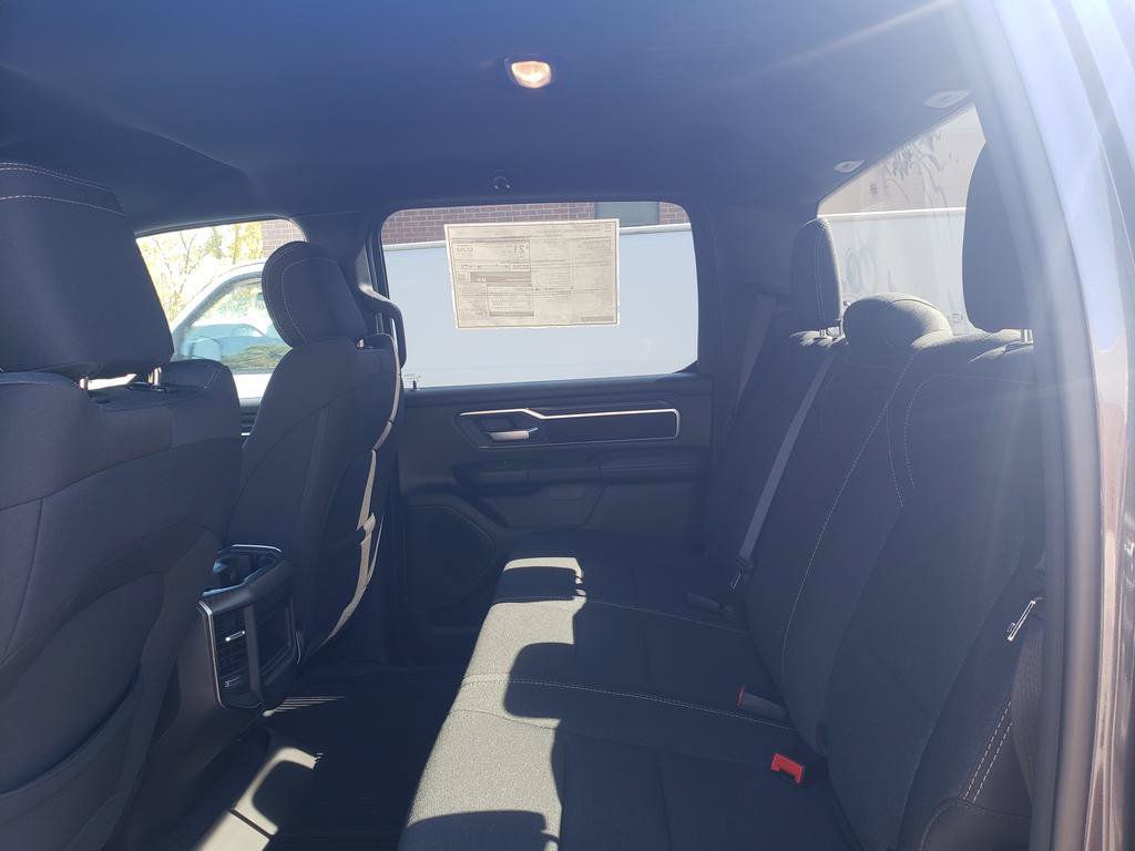 New 2026 RAM 1500 Big Horn AWD/4WD image 8