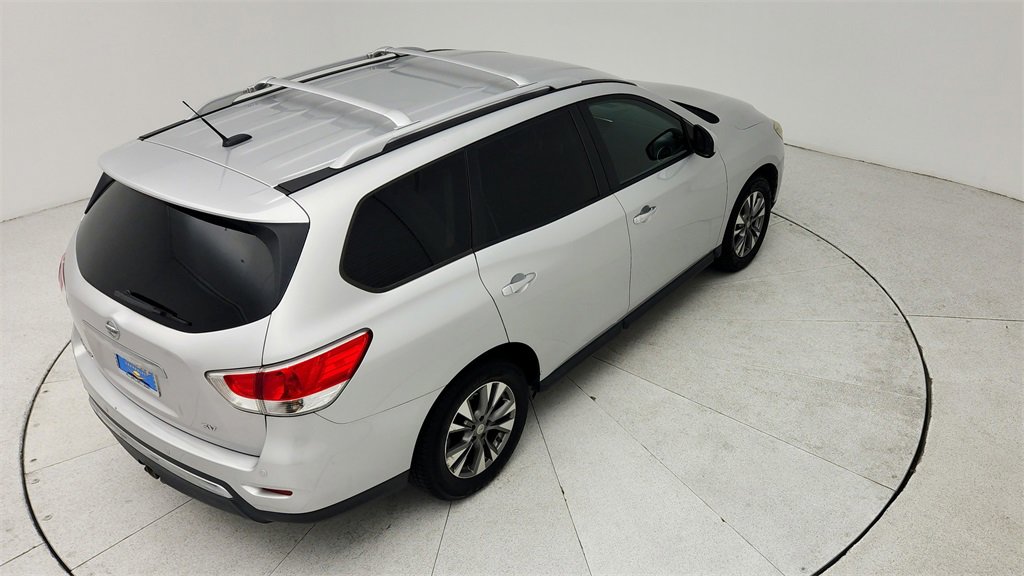 Used 2016 Nissan Pathfinder SV image 40