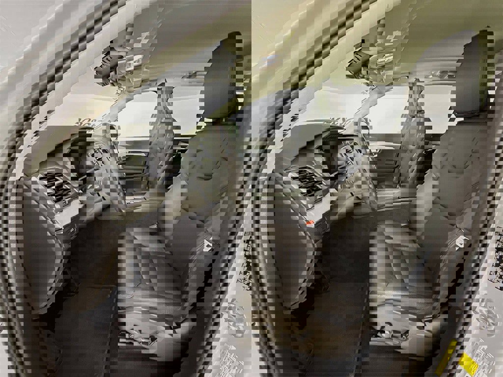 Certified 2024 Volvo XC90 B5 Core w/ Protection Package Premier image 21