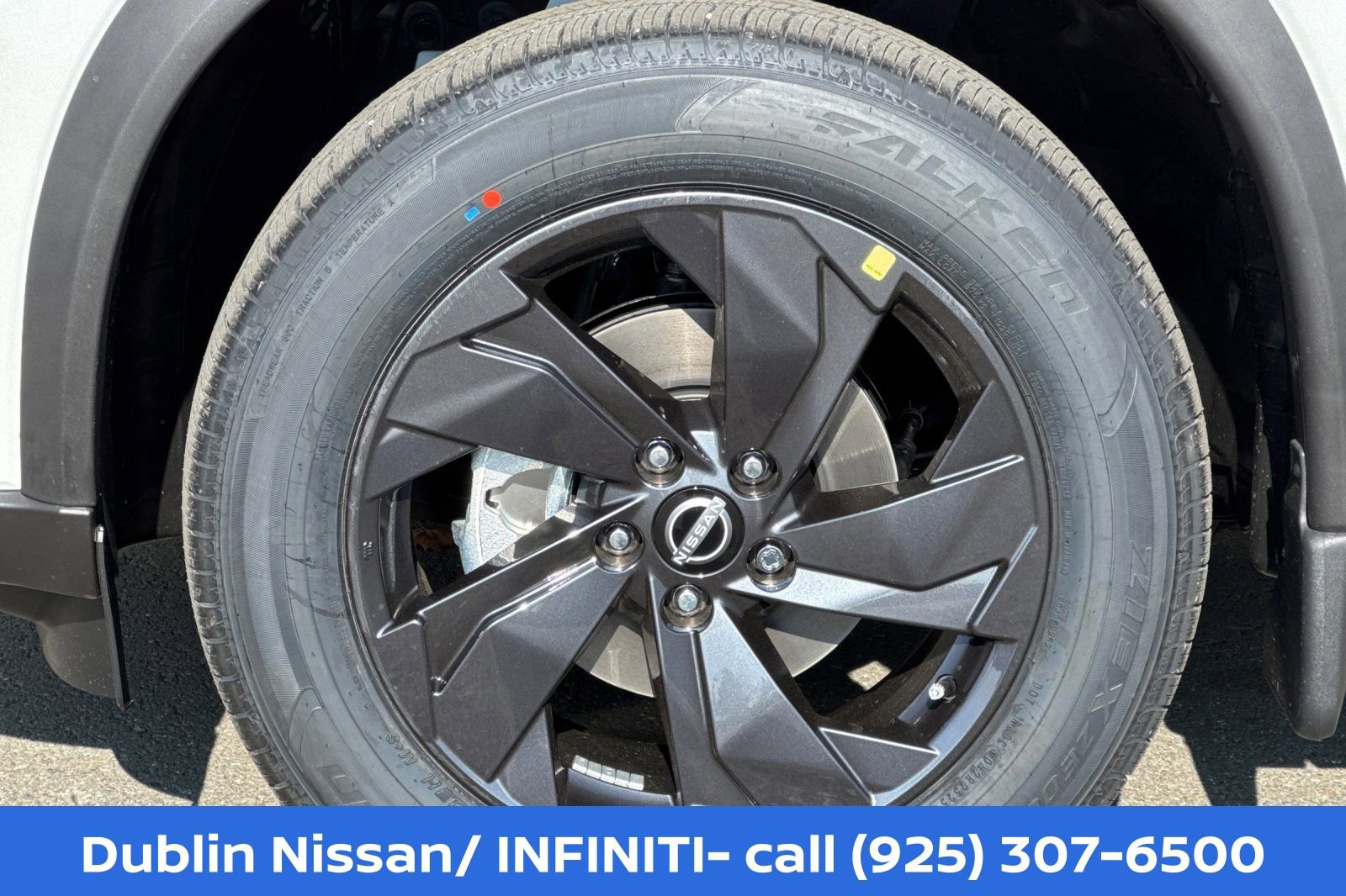 New 2026 Nissan Rogue SV w/ Cold Weather Package FWD image 32