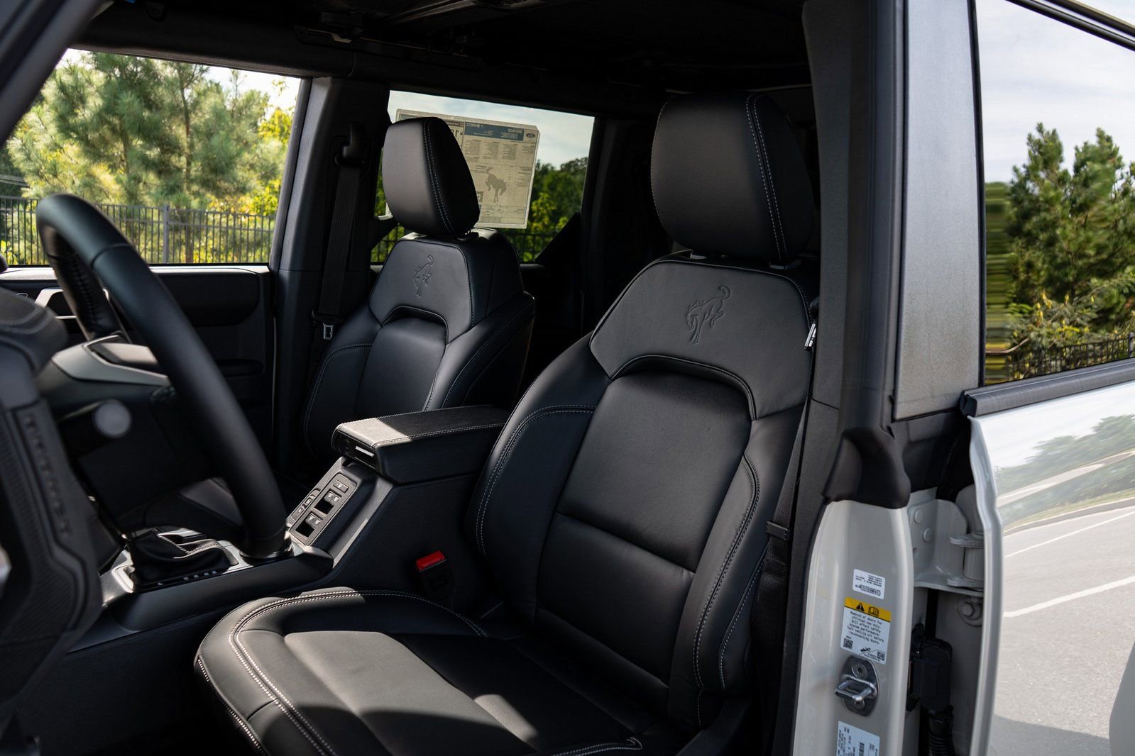 New 2025 Ford Bronco Outer Banks w/ Sasquatch Package image 15