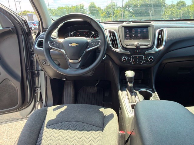 Used 2023 Chevrolet Equinox LT AWD/4WD image 16