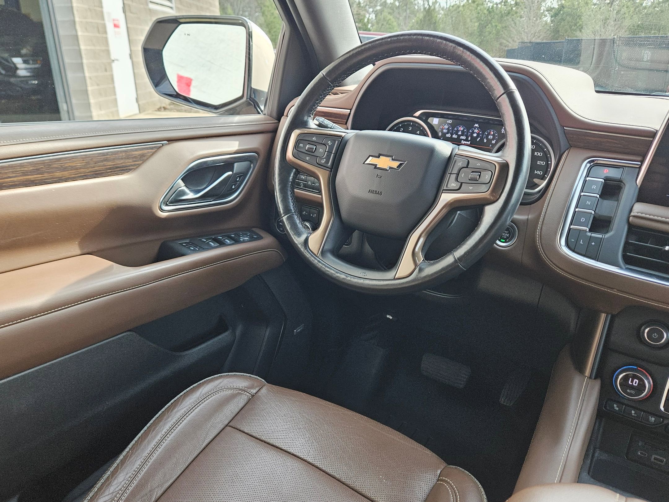 Used 2021 Chevrolet Suburban High Country image 9