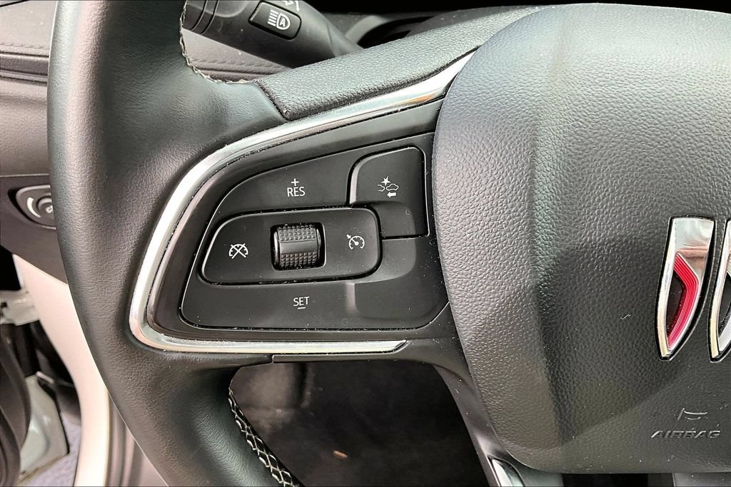 Used 2025 Buick Encore GX Preferred FWD image 11