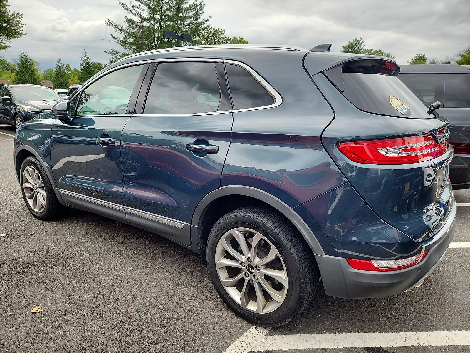 Used 2019 Lincoln MKC Select w/ Select Plus Package AWD/4WD image 6