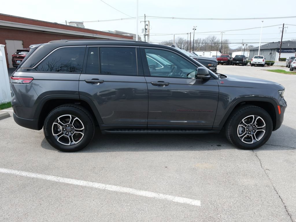 Used 2022 Jeep Grand Cherokee Trailhawk w/ ADV Protech Group II image 2