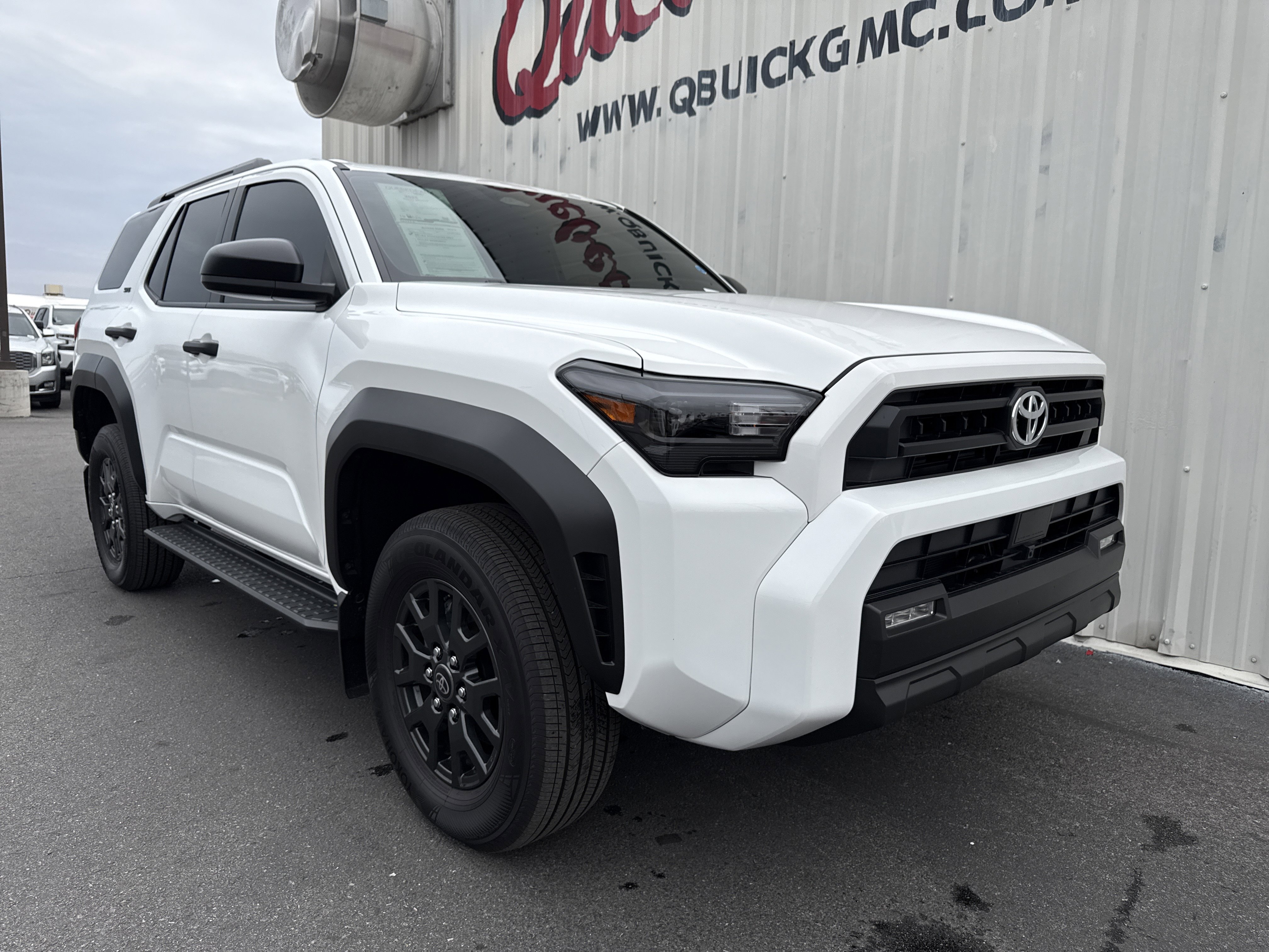 Used 2025 Toyota 4Runner SR5 image 32