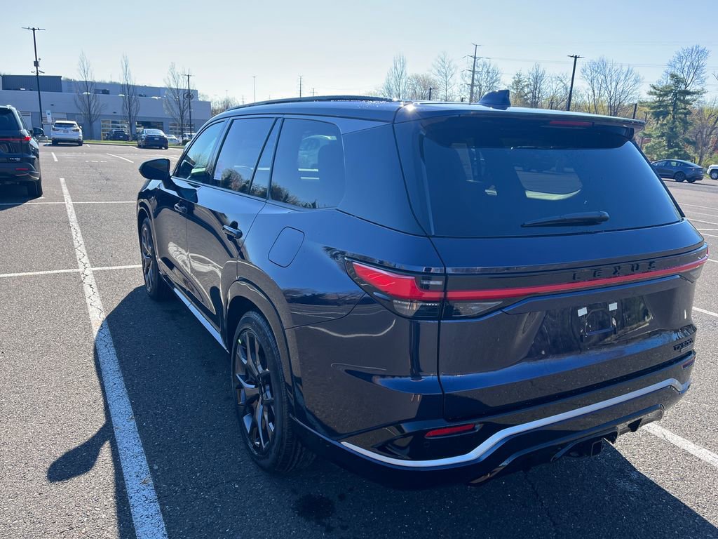 New 2026 Lexus TX 500h AWD image 2