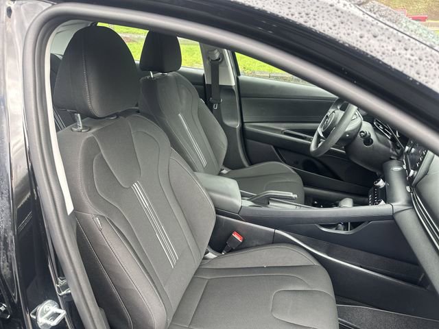 Used 2021 Hyundai Elantra SEL image 28