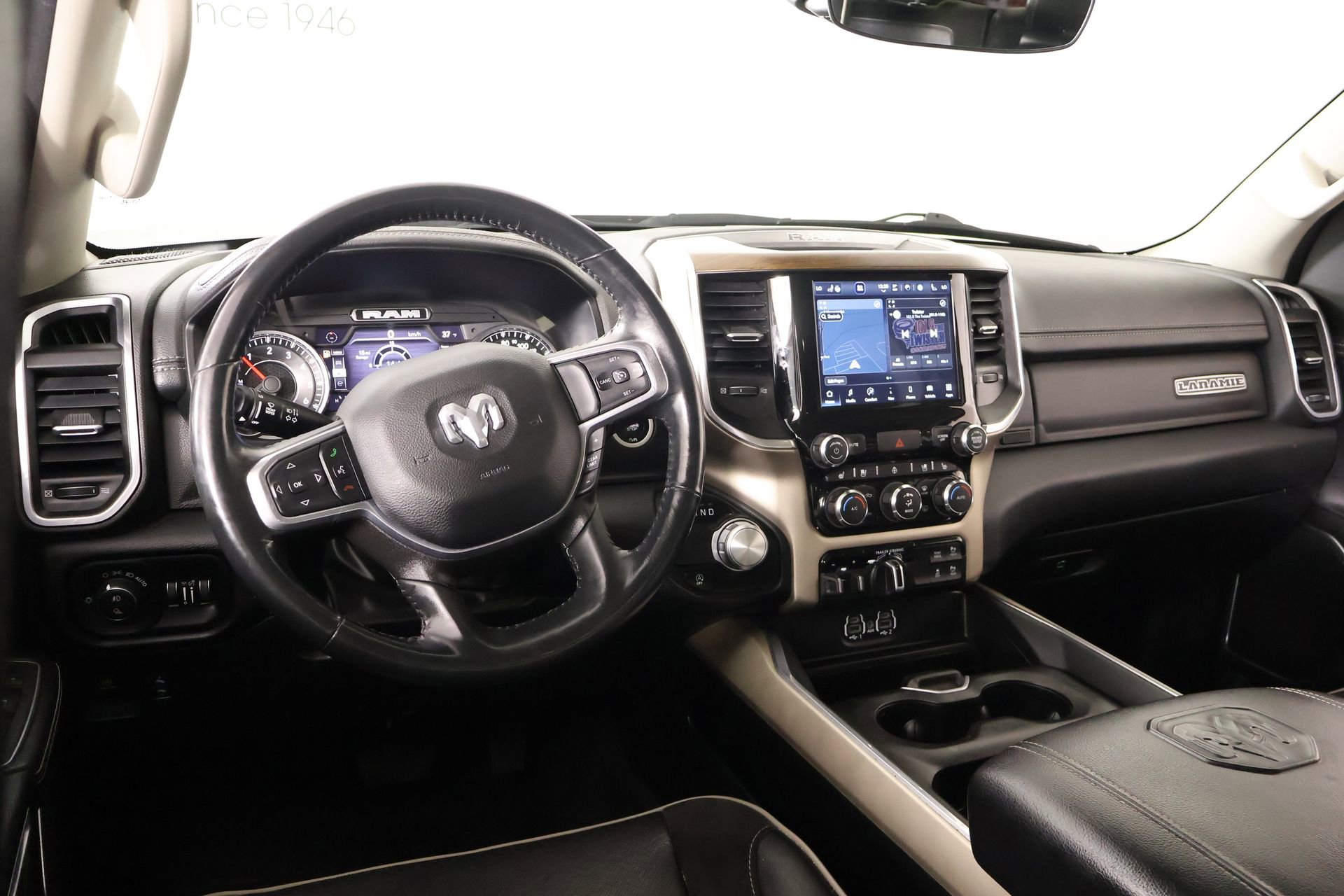 Used 2022 RAM 1500 Laramie image 2