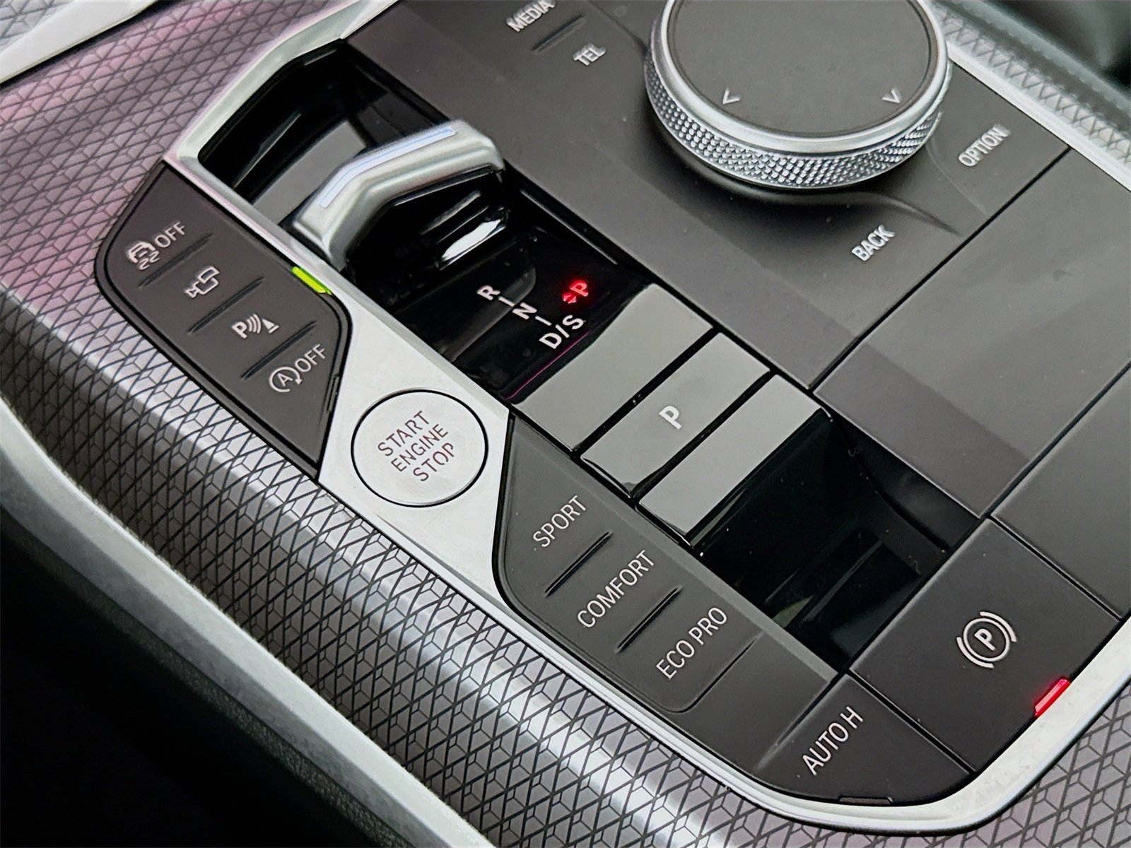 Used 2025 BMW 330i Sedan w/ Convenience Package image 17