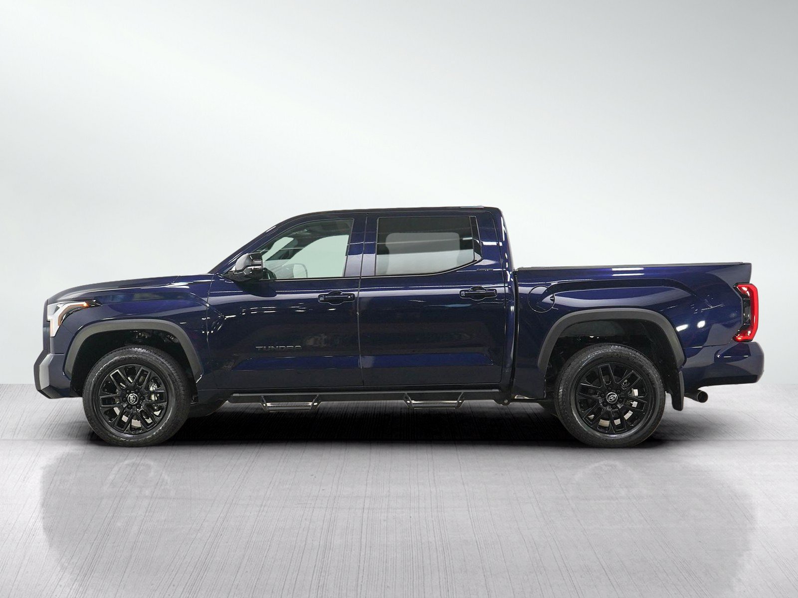 Used 2026 Toyota Tundra Limited AWD/4WD image 2