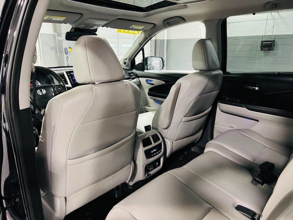 Used 2017 Honda Pilot Touring image 27