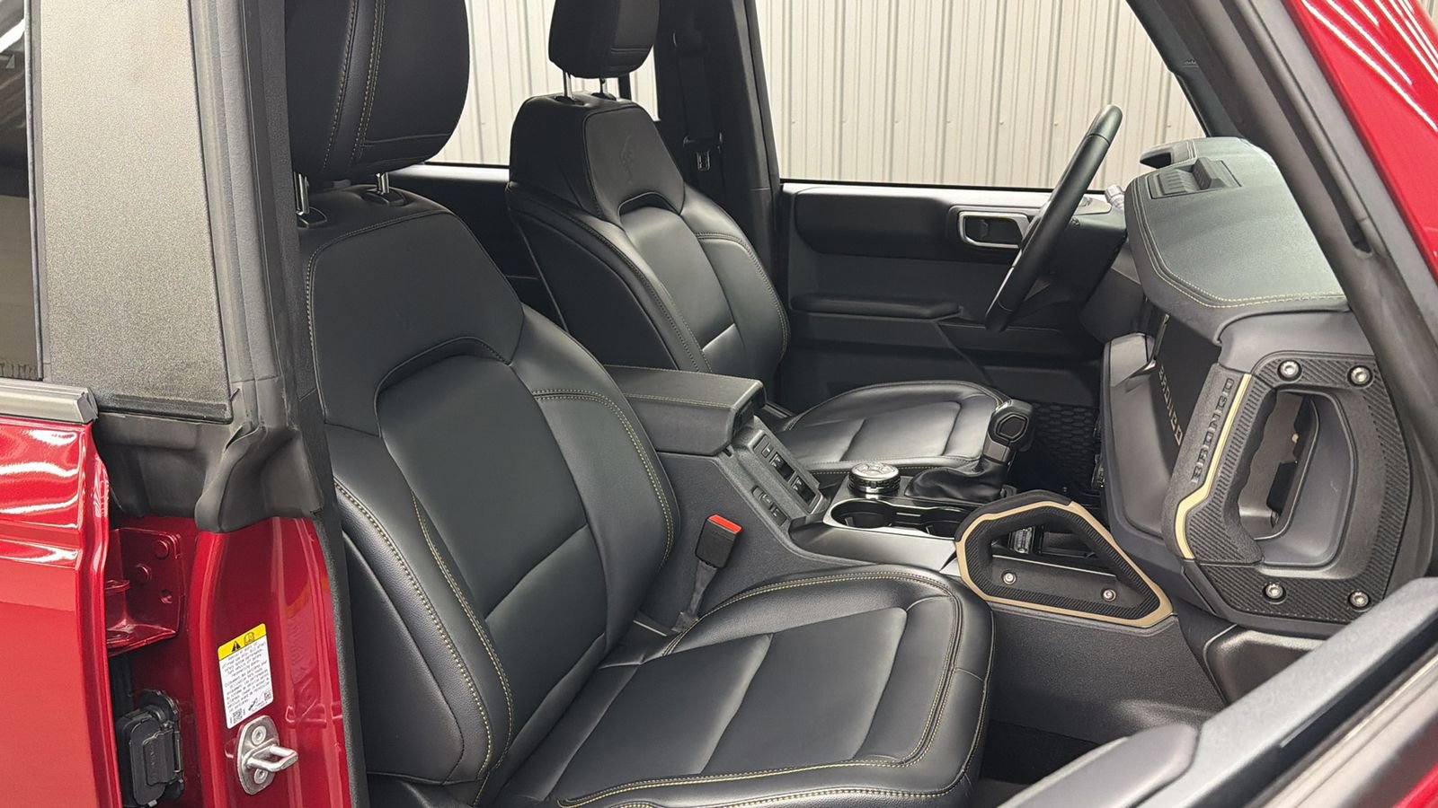 Used 2025 Ford Bronco Badlands w/ Sasquatch Package image 36