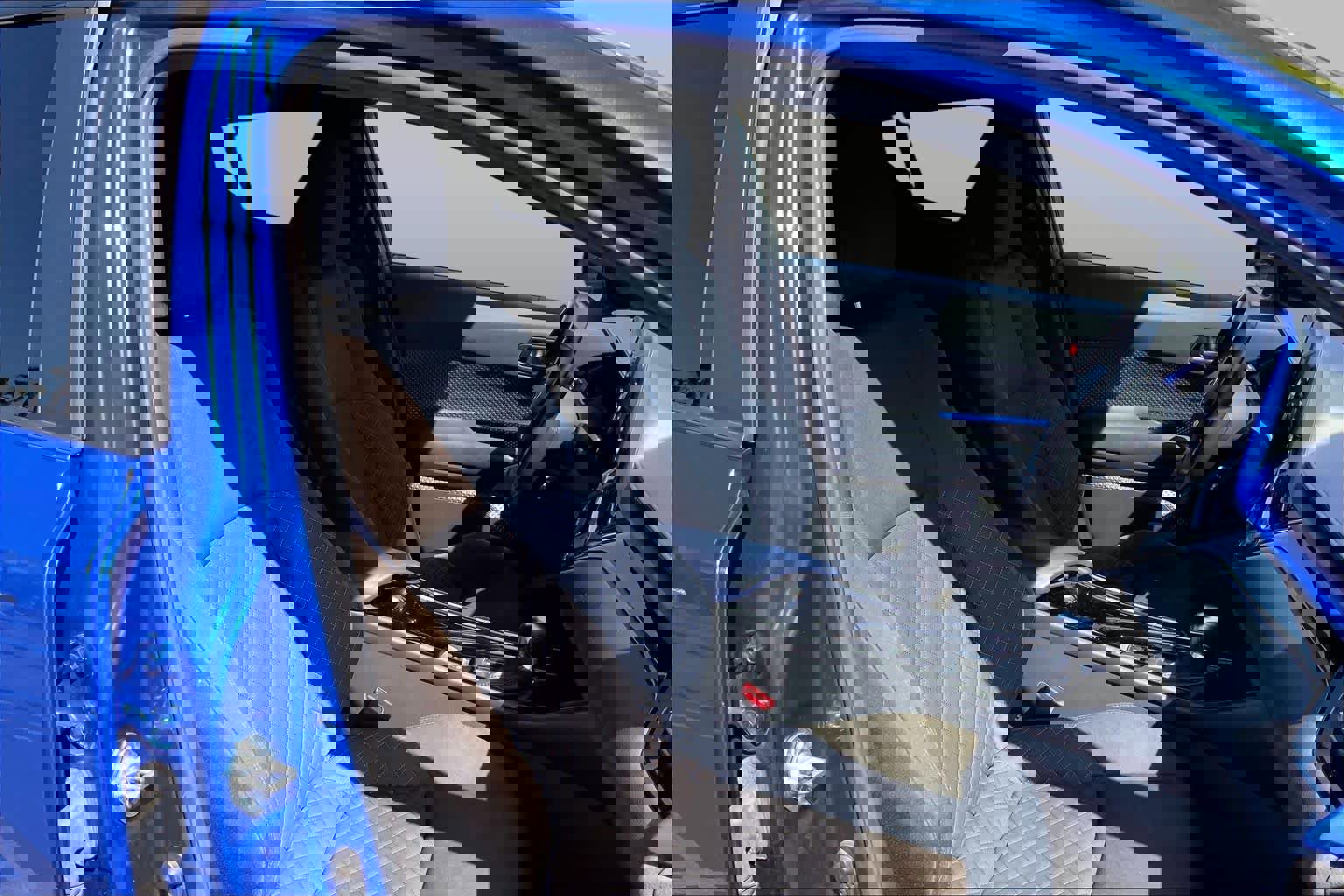 Used 2021 Toyota C-HR XLE FWD image 8