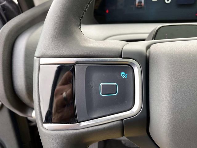 Used 2025 Ford Expedition Active image 19