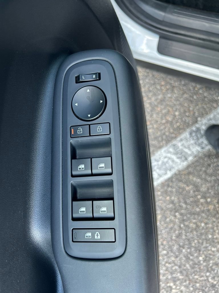 Used 2024 Hyundai Santa Fe SE AWD/4WD image 10