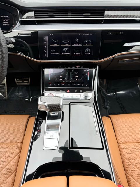 Used 2025 Audi S8 image 22