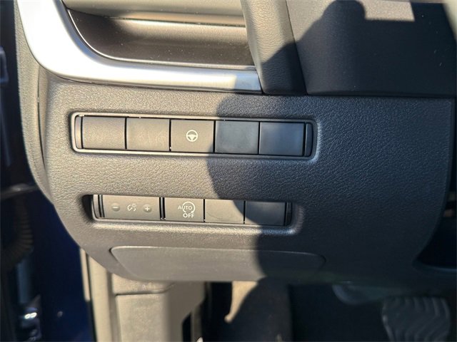 Used 2023 Nissan Rogue SV image 21