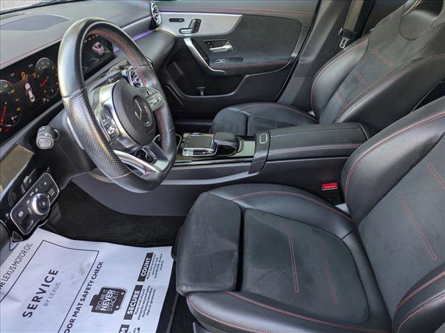 Used 2020 Mercedes-Benz CLA 250 image 16