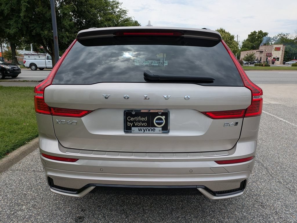 Certified 2023 Volvo XC60 B6 Ultimate w/ Protection Package Premier AWD/4WD image 5