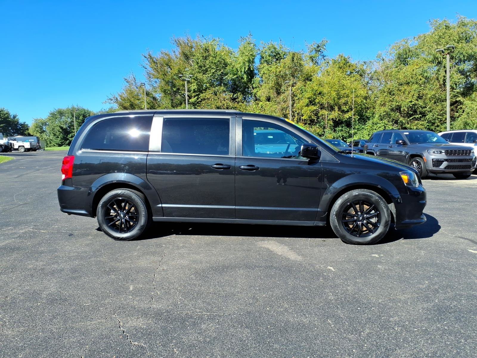 Used 2019 Dodge Grand Caravan GT FWD image 8