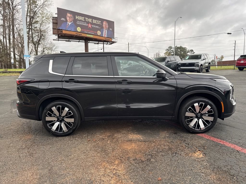 New 2026 Mitsubishi Outlander SE AWD/4WD image 5