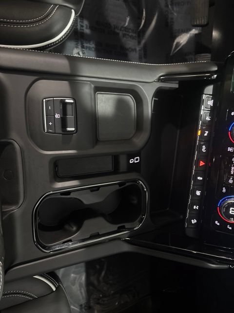 Used 2025 GMC Sierra 2500 AT4X w/ AT4X AEV Edition AWD/4WD image 17