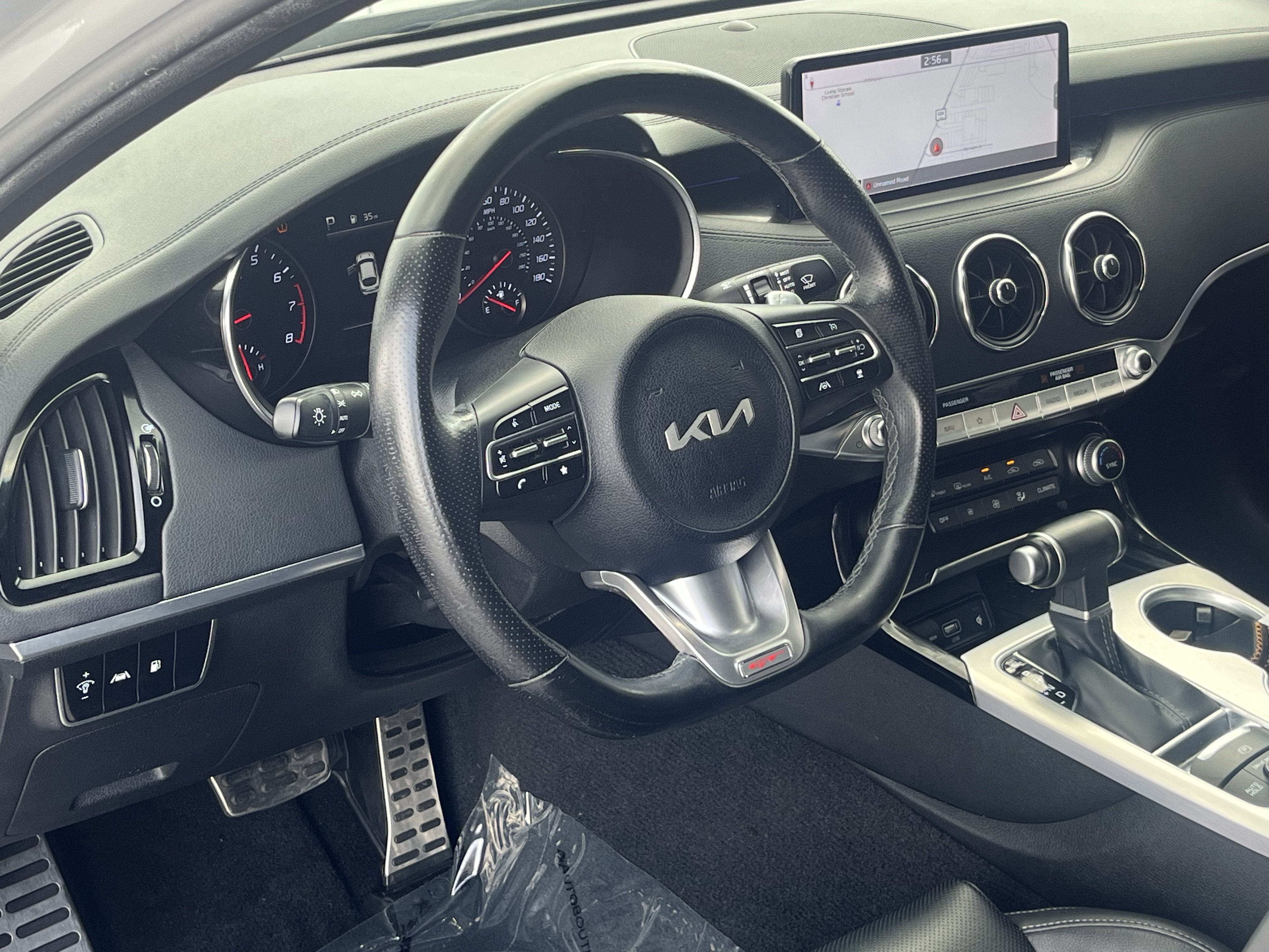 Used 2022 Kia Stinger GT1 RWD image 14