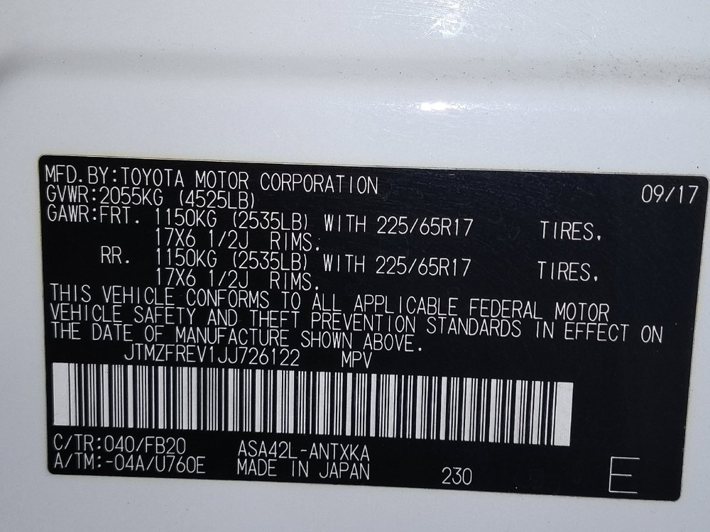 Used 2018 Toyota RAV4 LE FWD image 33
