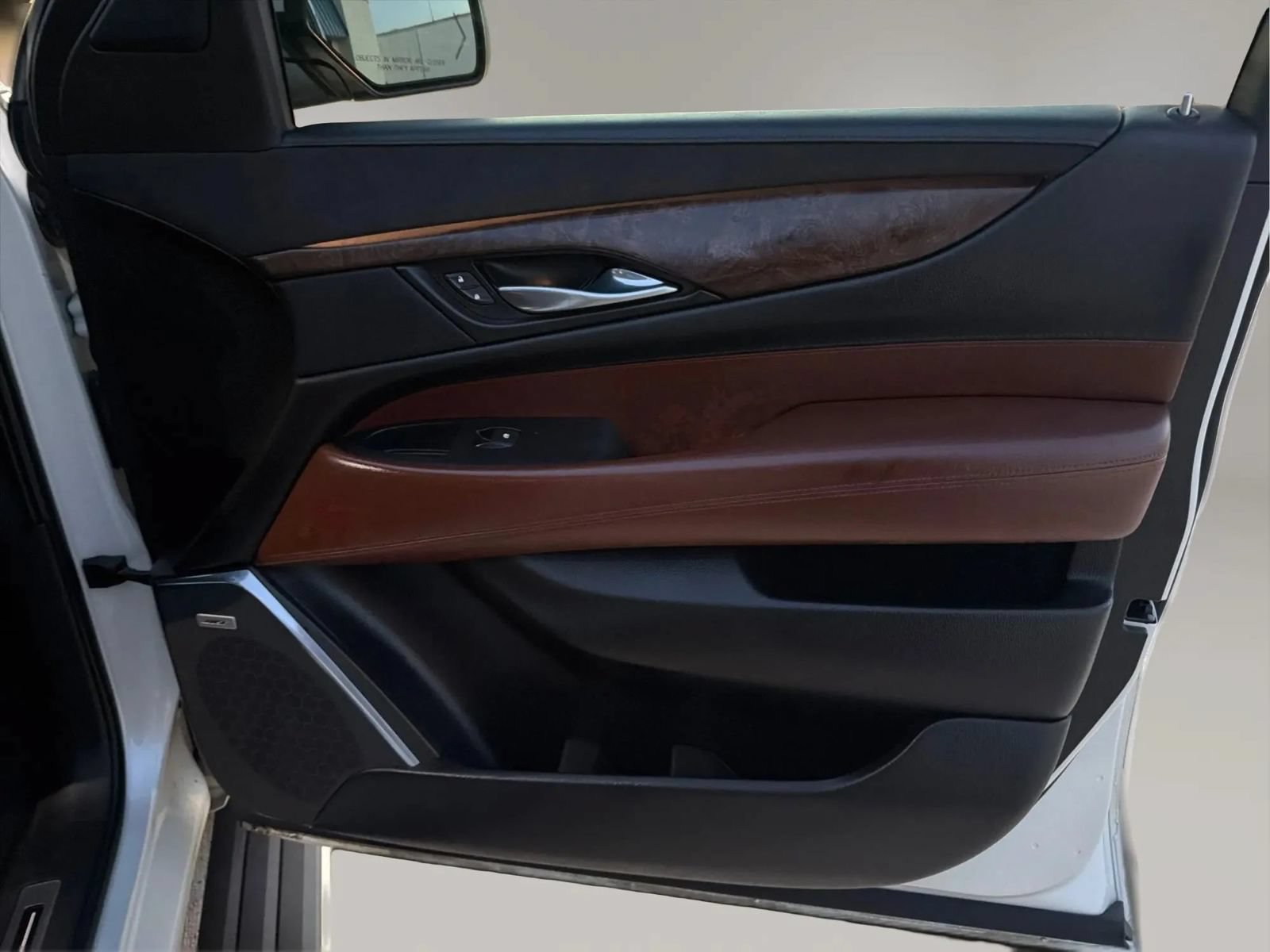 Used 2015 Cadillac Escalade ESV Premium AWD/4WD image 26