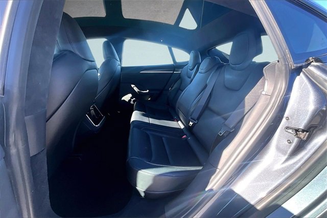 Used 2022 Tesla Model S Plaid image 19