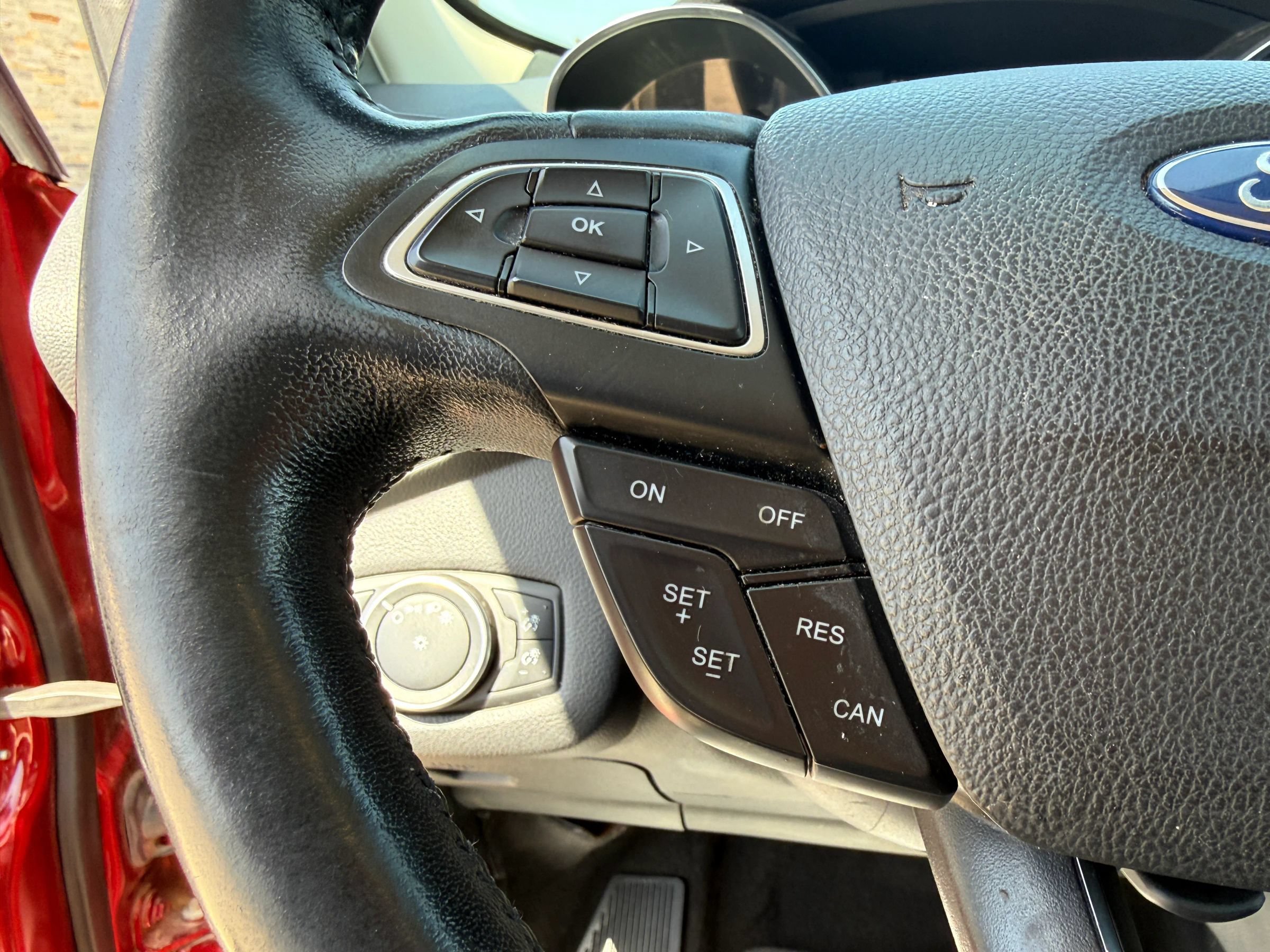Used 2018 Ford Escape SEL AWD/4WD image 13