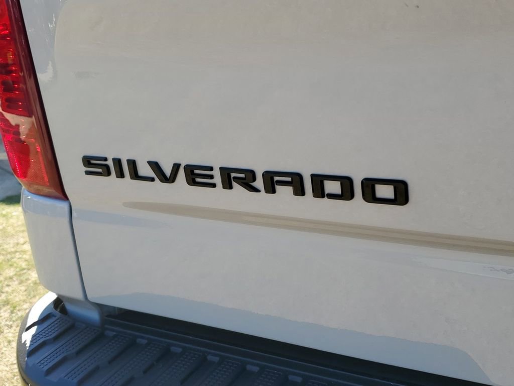 New 2026 Chevrolet Silverado 1500 Custom Trail Boss w/ LPO, Dark Essentials Package image 7