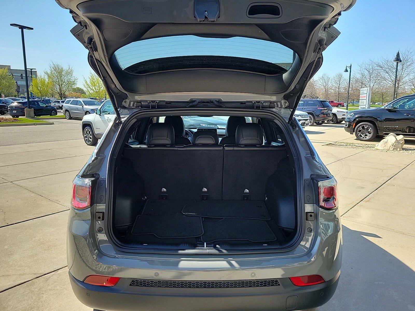 New 2024 Jeep Wagoneer Series II w/ Premium Group I image 12