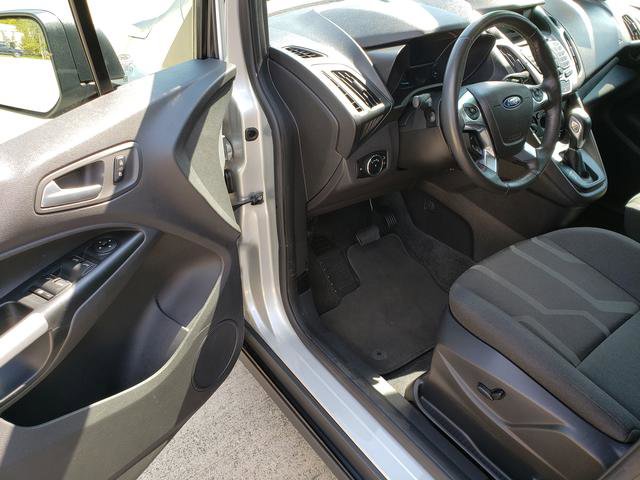 Used 2017 Ford Transit Connect XLT image 10