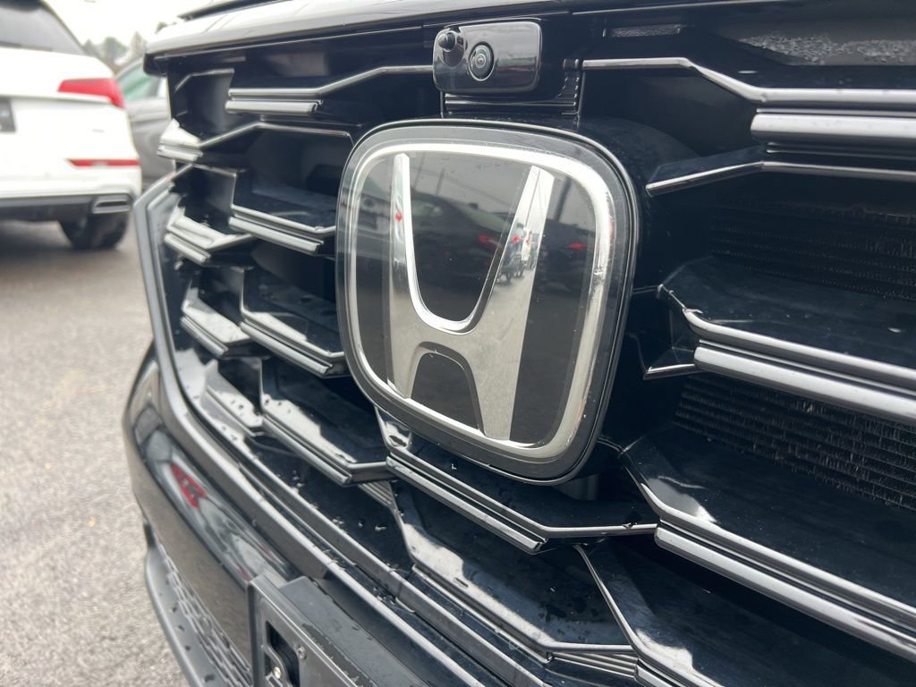 Certified 2025 Honda Pilot Black Edition image 31