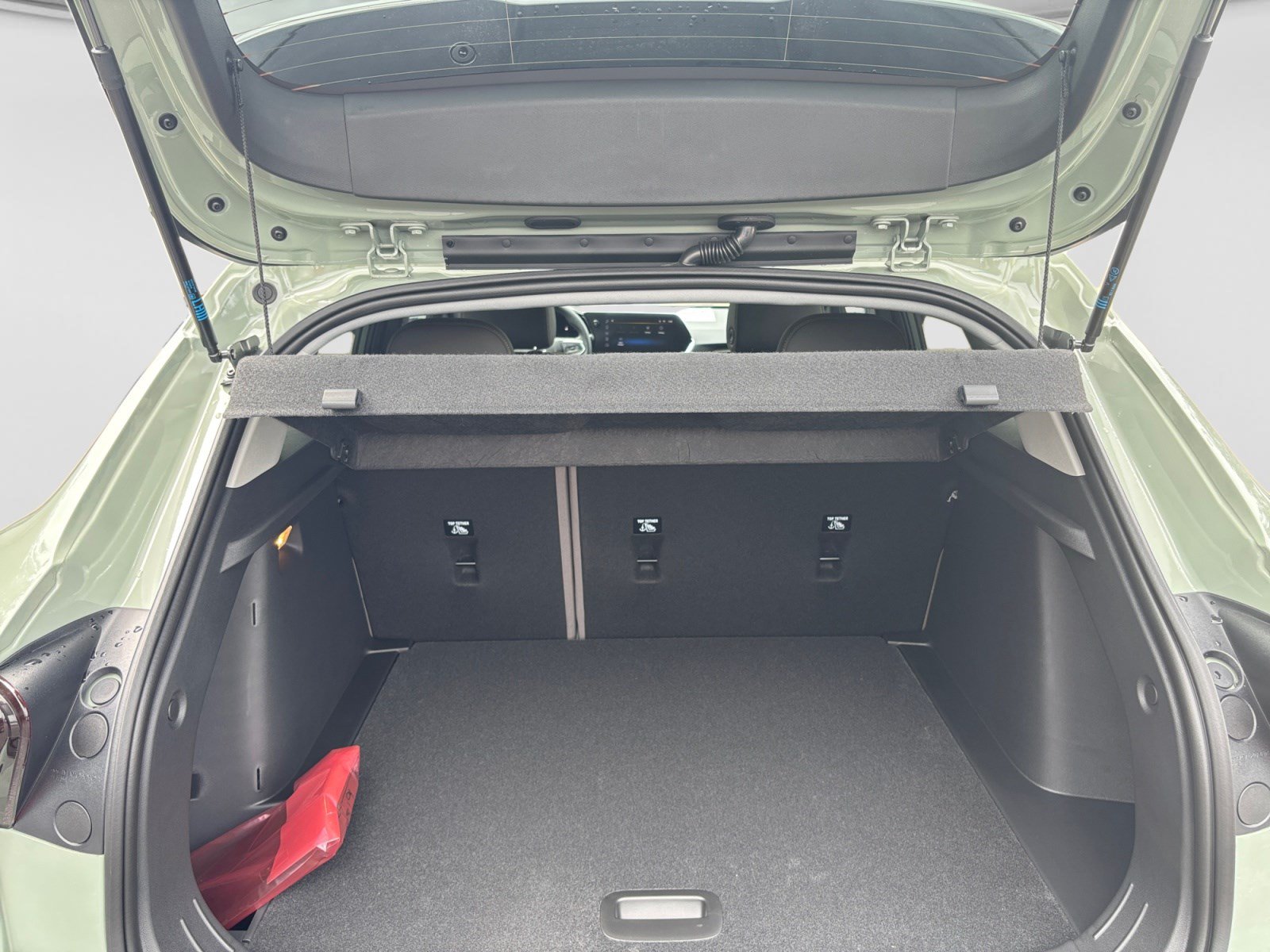 New 2026 Chevrolet Trax ACTIV w/ Driver Confidence Package FWD image 17