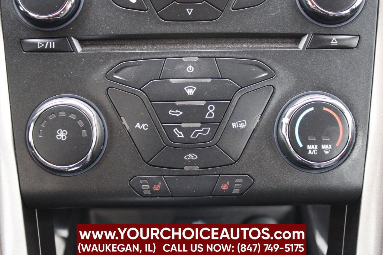 Used 2017 Ford Fusion SE image 23