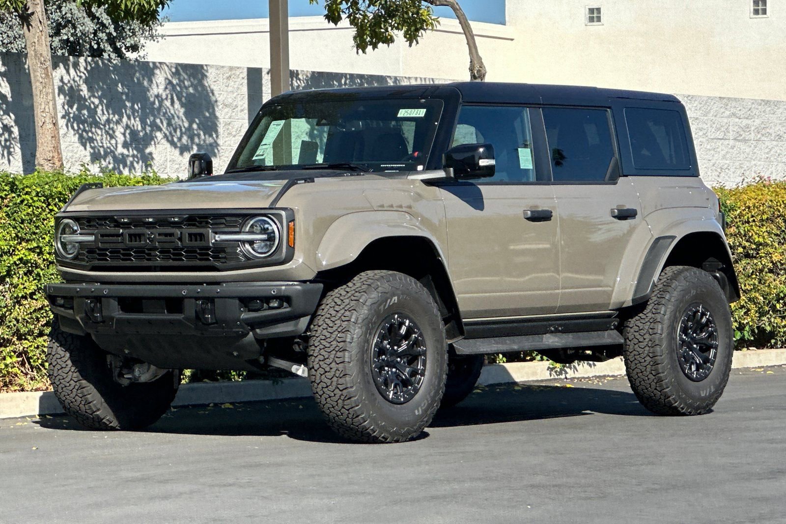 New 2025 Ford Bronco Raptor image 8