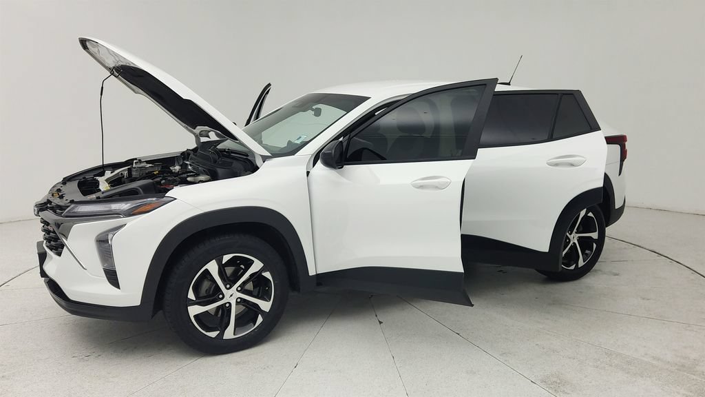 Certified 2024 Chevrolet Trax RS FWD image 10