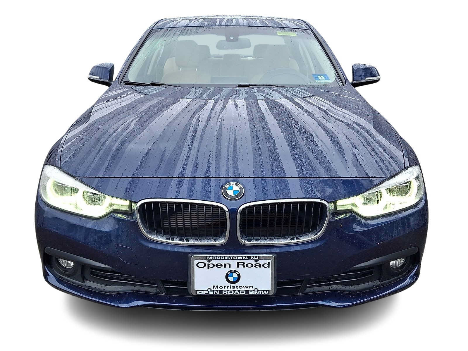 Used 2018 BMW 320i xDrive Sedan AWD/4WD image 2