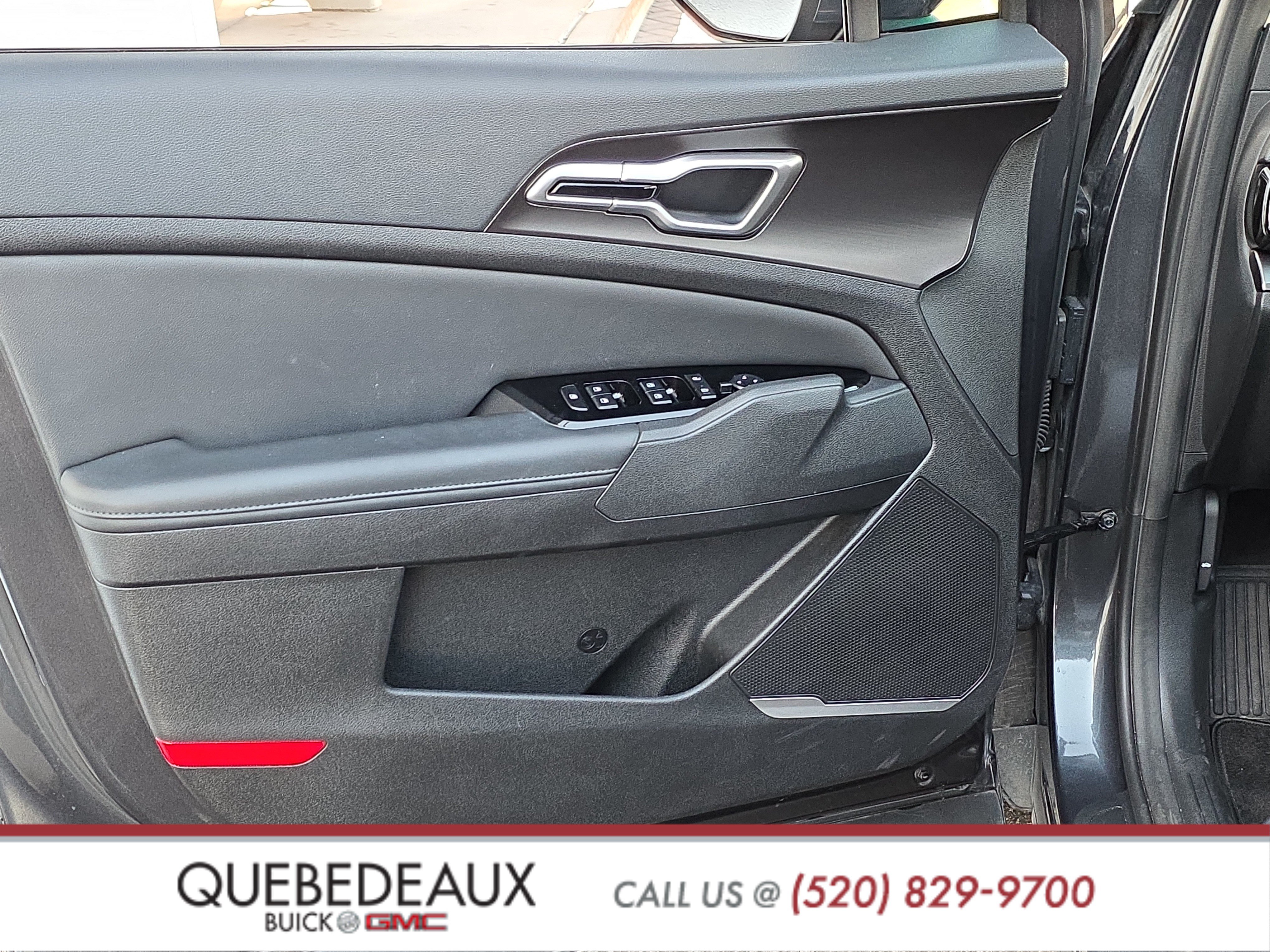 Used 2023 Kia Sportage EX FWD image 9