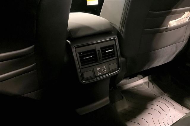 Used 2025 Subaru Forester Sport image 34