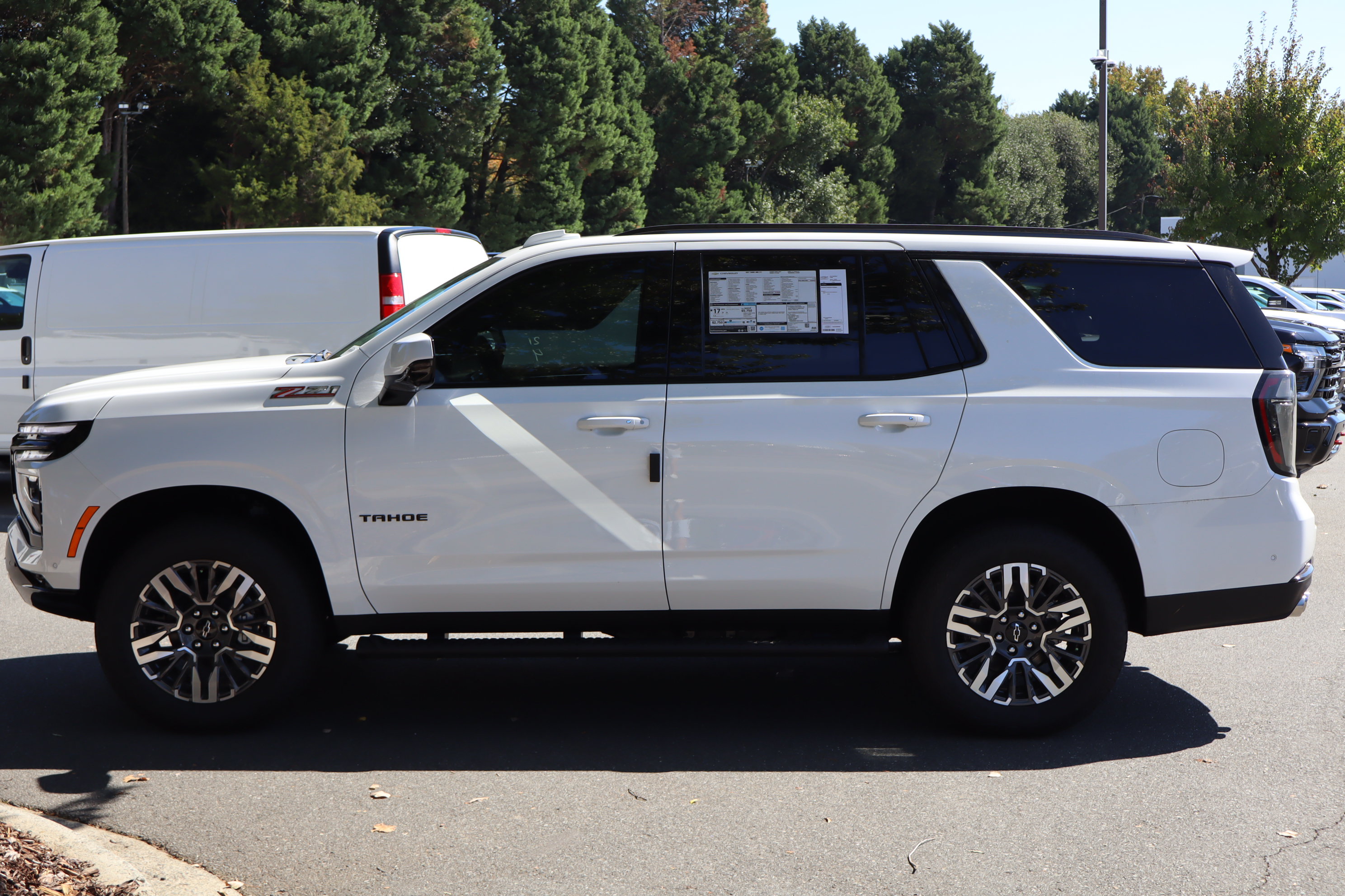 New 2027 Chevrolet Tahoe Z71 w/ Comfort Package AWD/4WD image 6