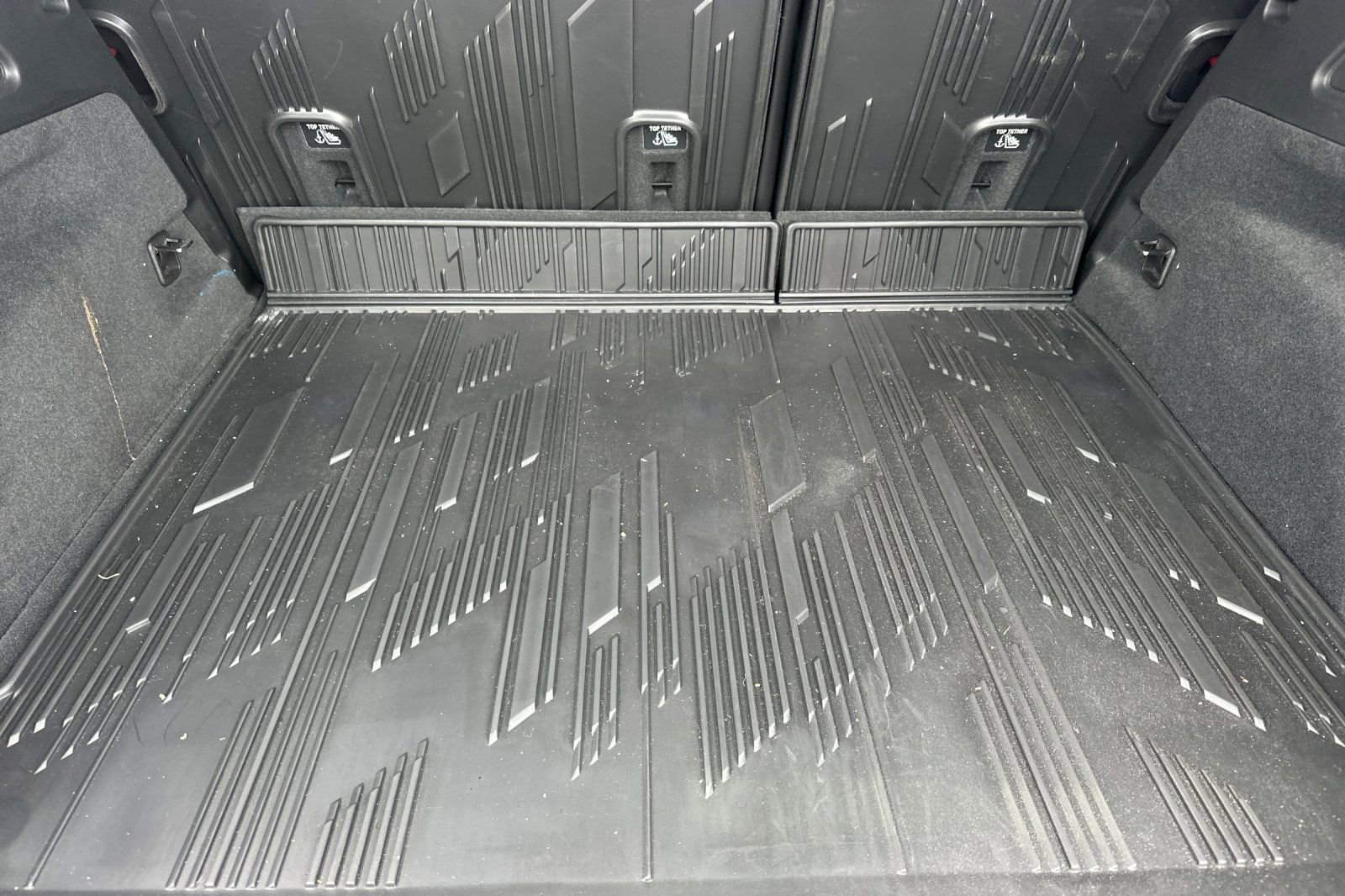 Certified 2024 Cadillac Lyriq Tech w/ Driver Assist Package image 17