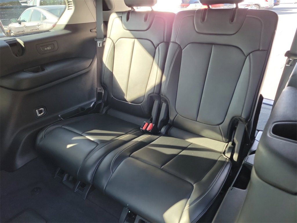 Used 2021 Jeep Grand Cherokee L Limited image 24