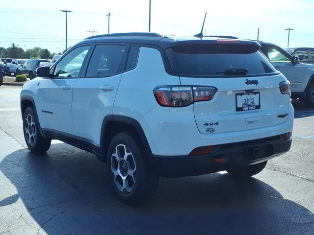 Used 2022 Jeep Compass Trailhawk w/ Trailhawk Convenience Group AWD/4WD image 5