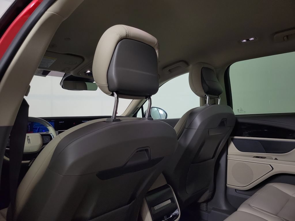 Certified 2025 Lincoln Nautilus Premier AWD/4WD image 13